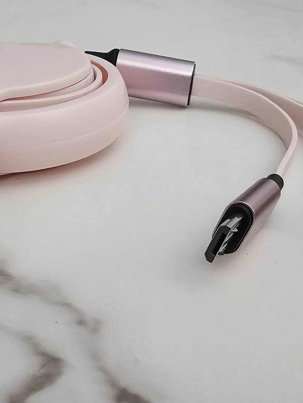 Multi-Connector Retractable Charging Cable - Pink
